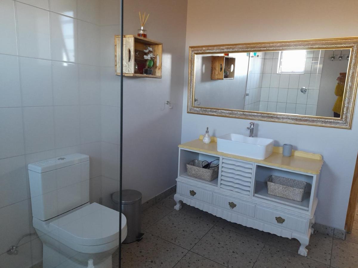 Camelot Cottages Langebaan Kültér fotó